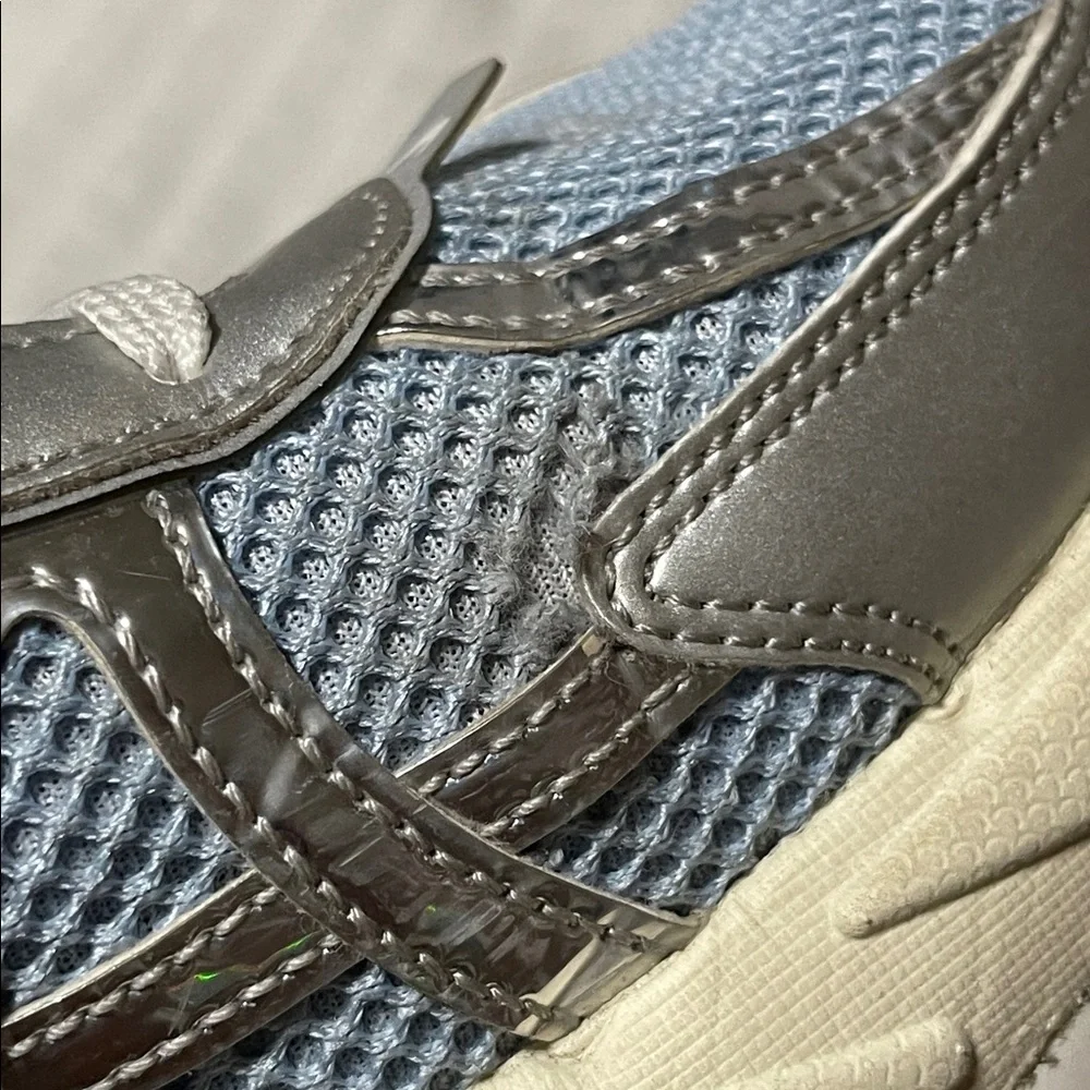 Nike V2K Run | Size 10